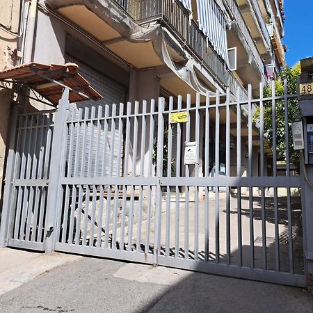 نابولي B&B Le Origini المظهر الخارجي الصورة